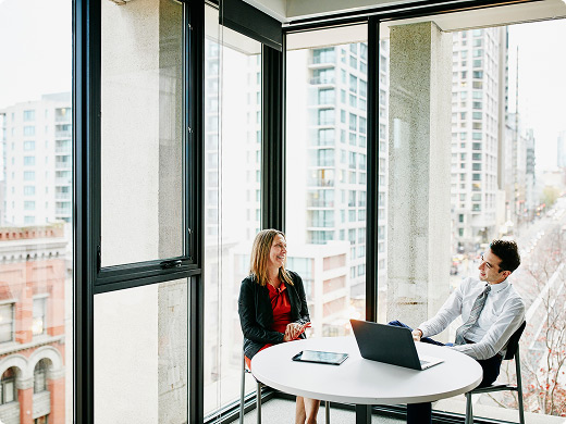 coworkers siting and brainstorming