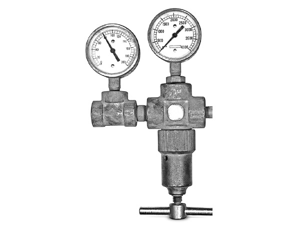 pressure system regulator